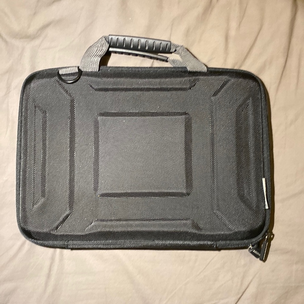 Max Cases Always In Carrying Case Fits 13&14” Laptops